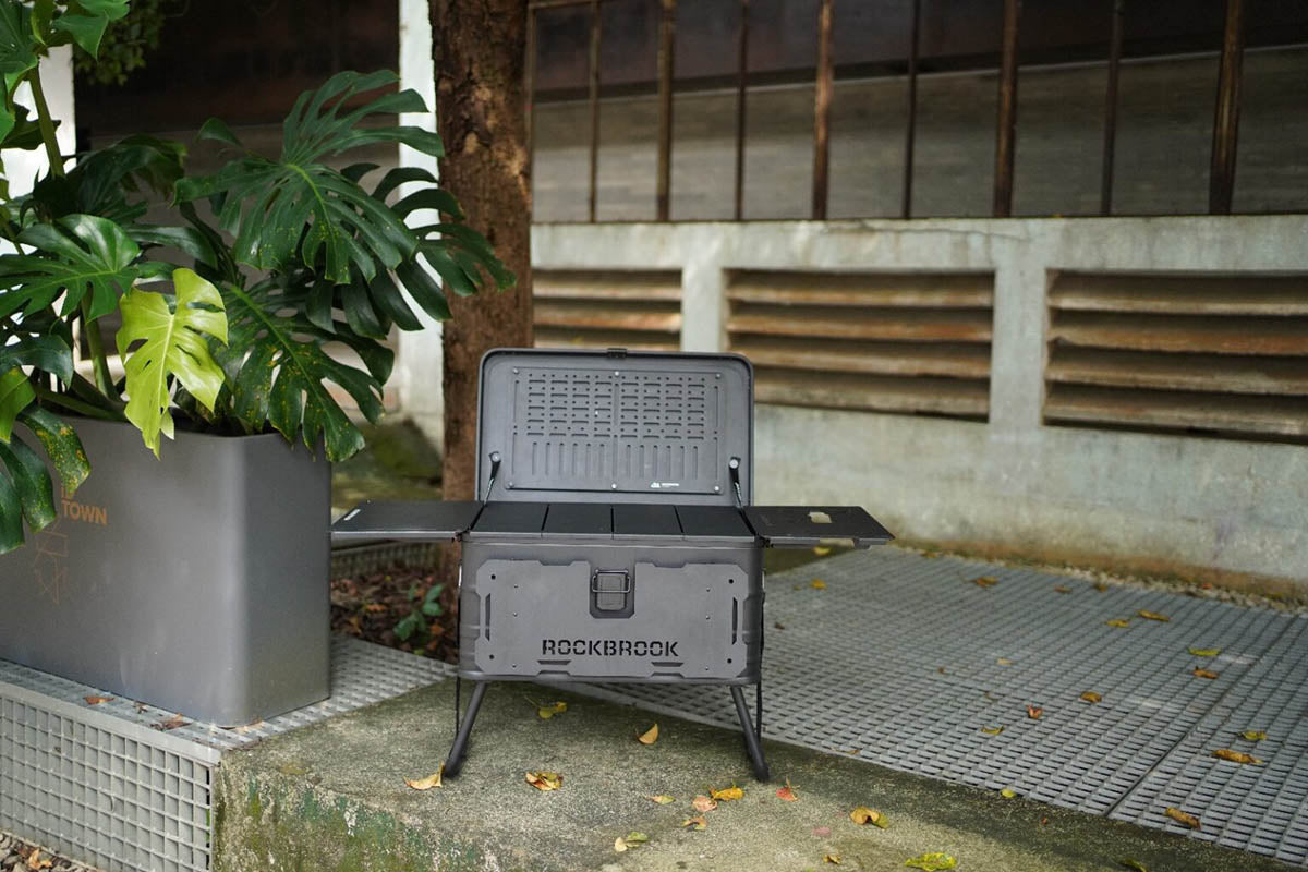 Caja almacenamiento 50l inuitz negra abeirta