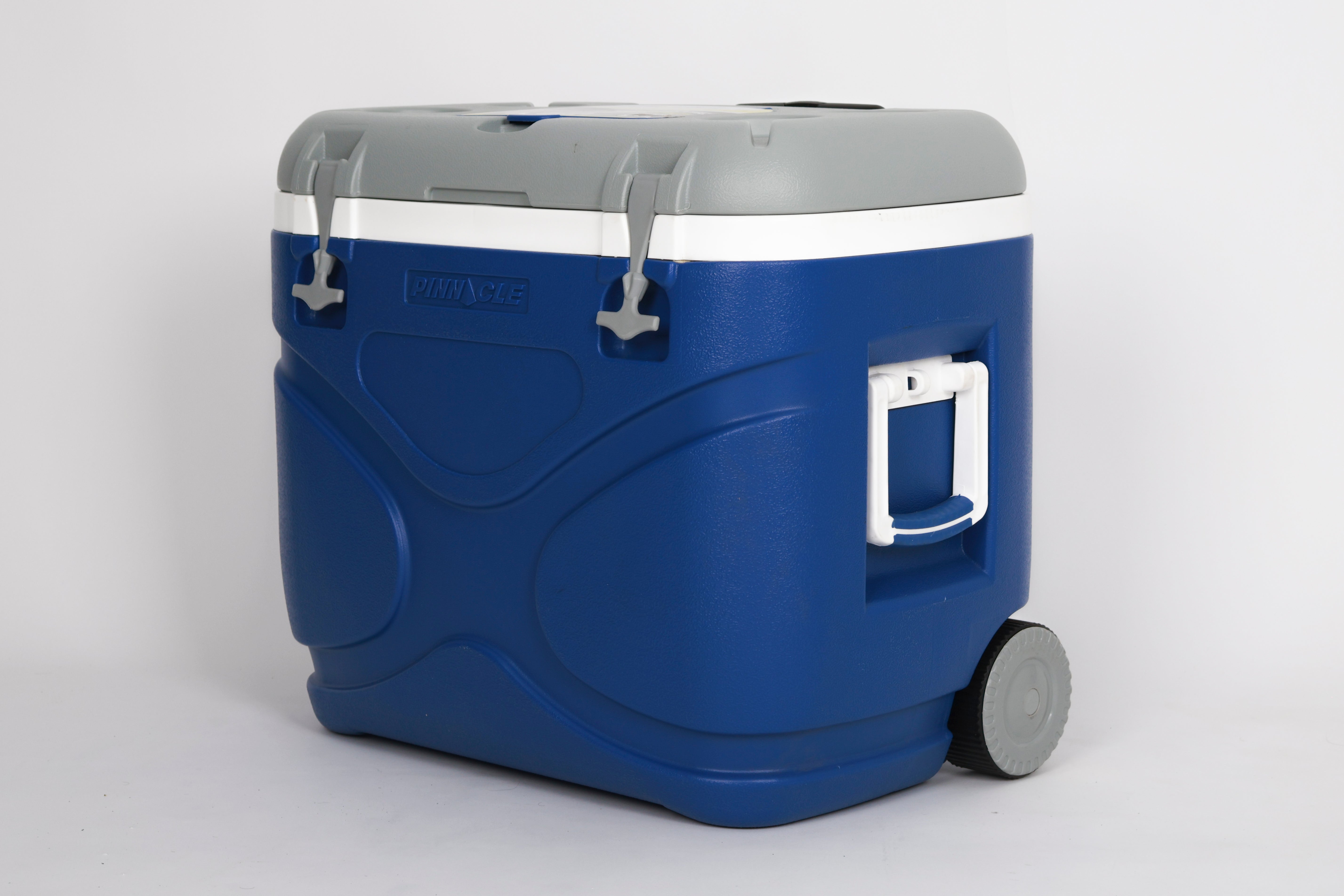 Nevera Con Ruedas Pinnacle 45L