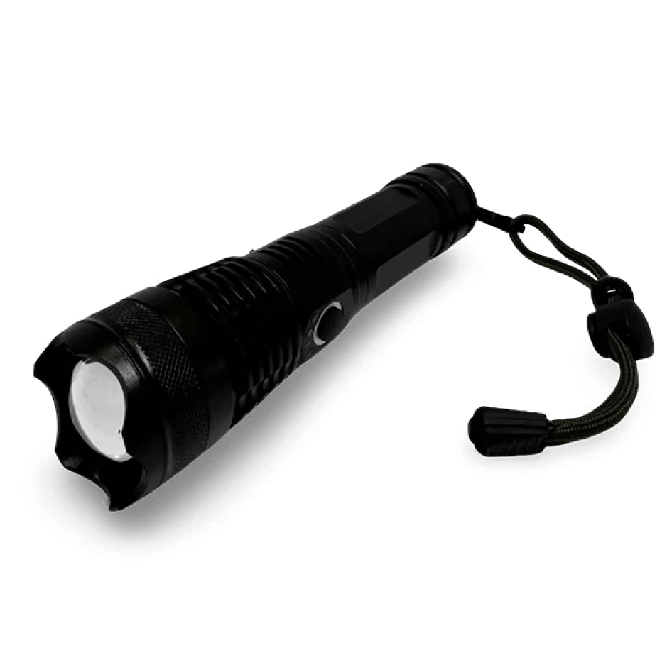 Linterna con zoom telescópico