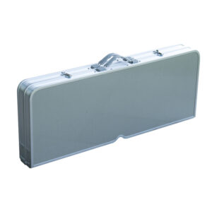 Mesa maleta aluminio con sillas plegada