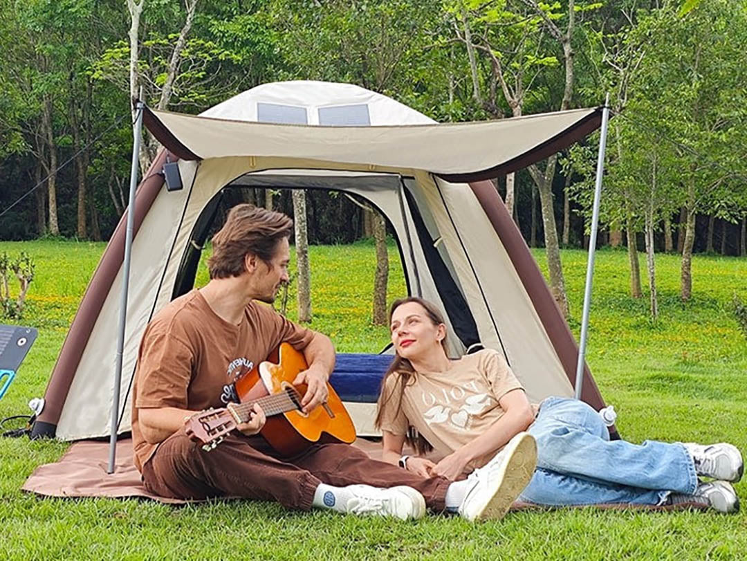 Tienda de campaña inflable con panel solar
